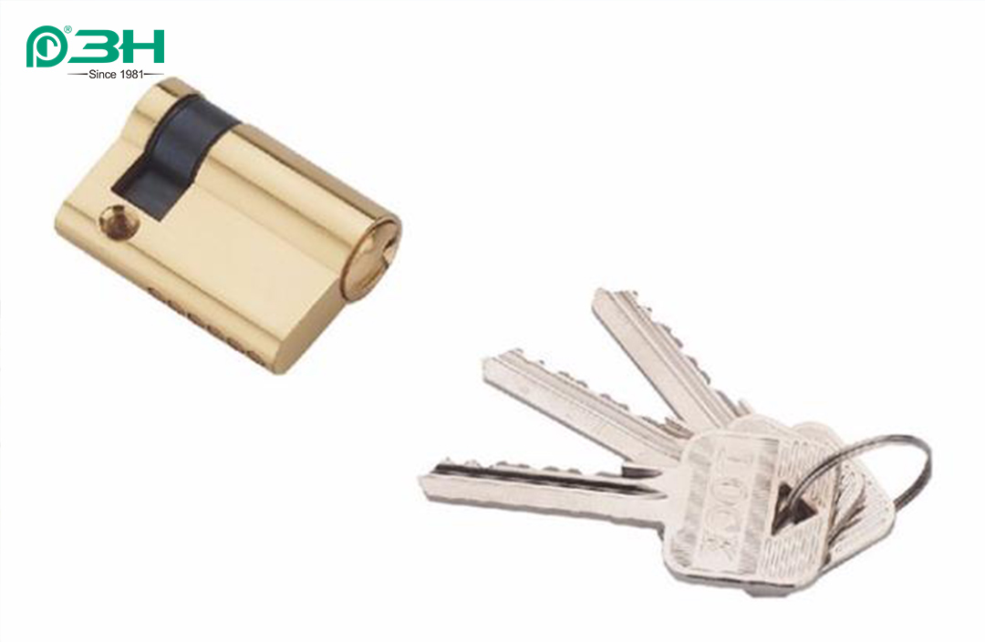 цилиндр дверного замка