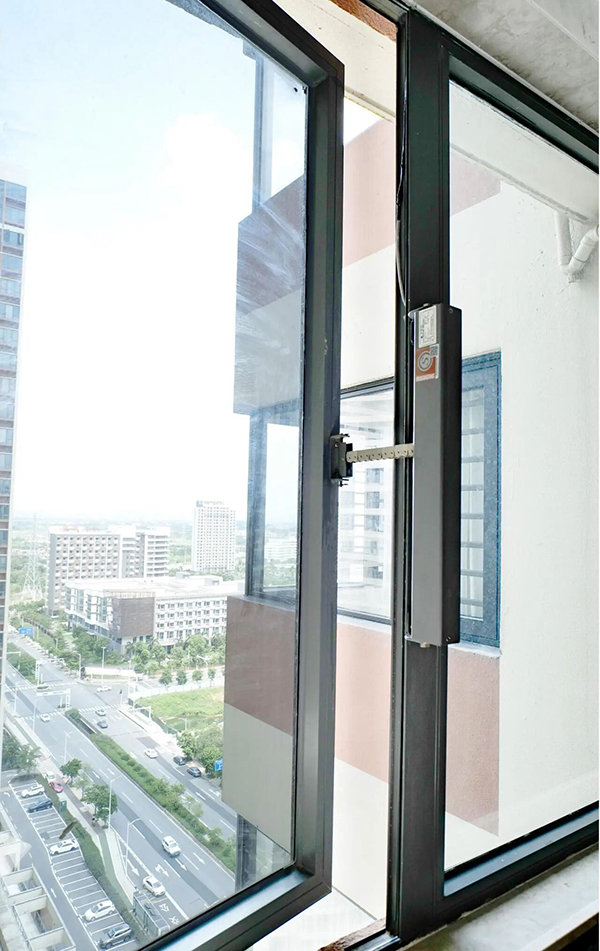 электрический открыватель окон